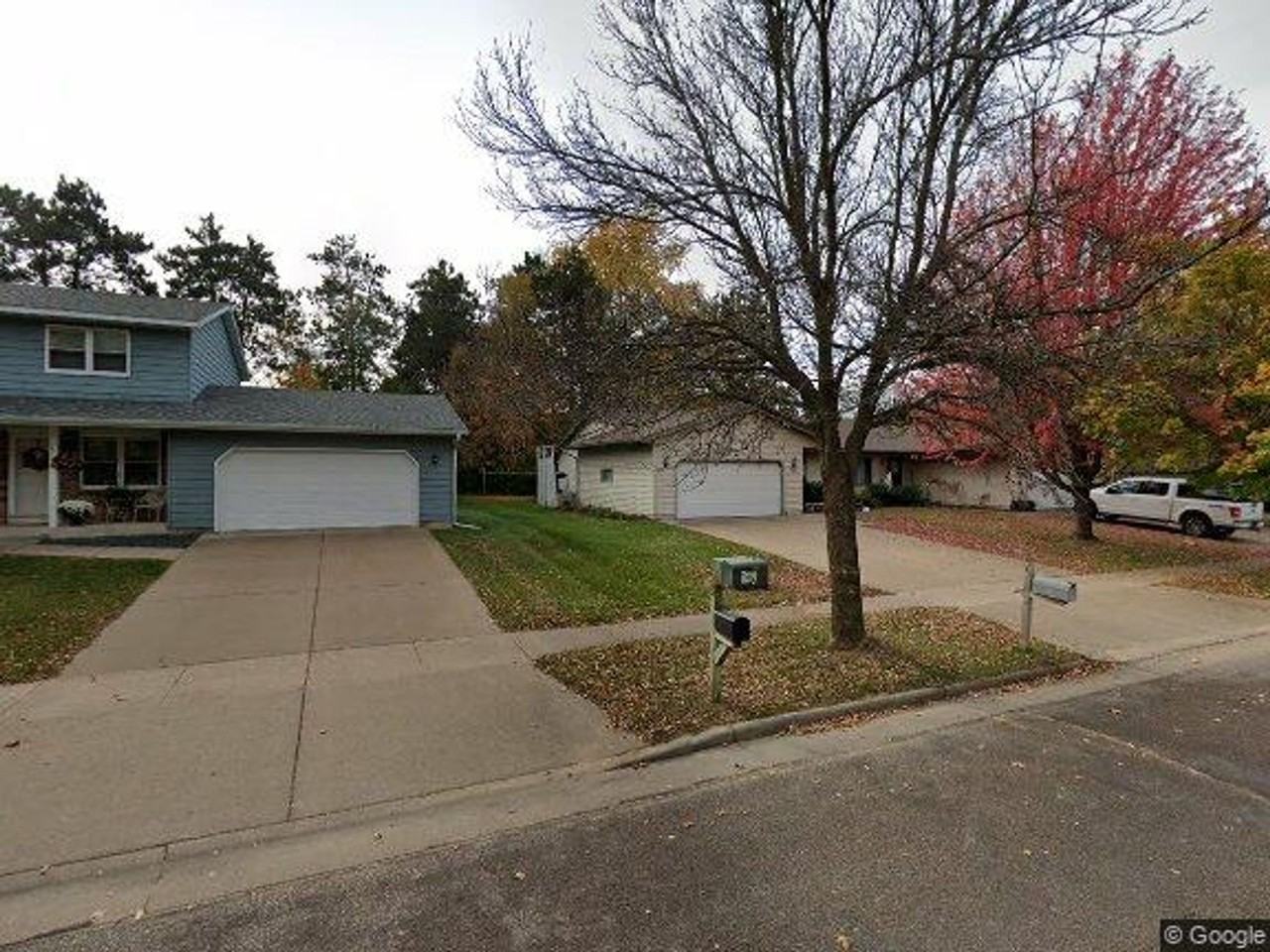 Southside Duplex on a Quiet Residential Street - Photo 3 of 13