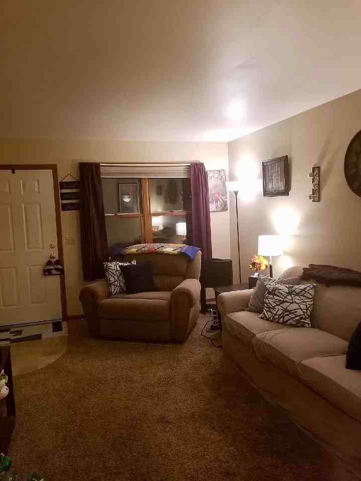 Southside Duplex on a Quiet Residential Street - Photo 7 of 13