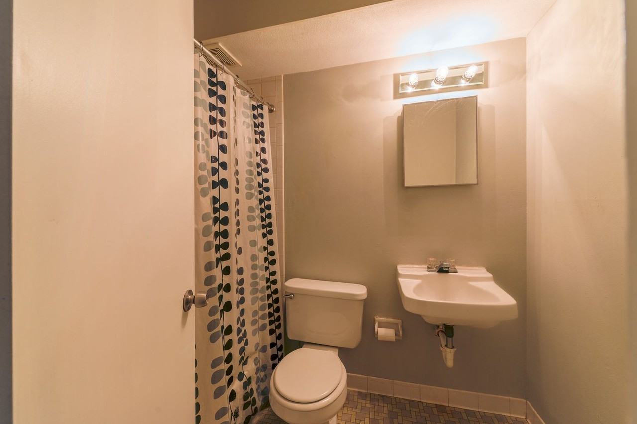 1707 Glenwood Ave - Photo 5 of 12