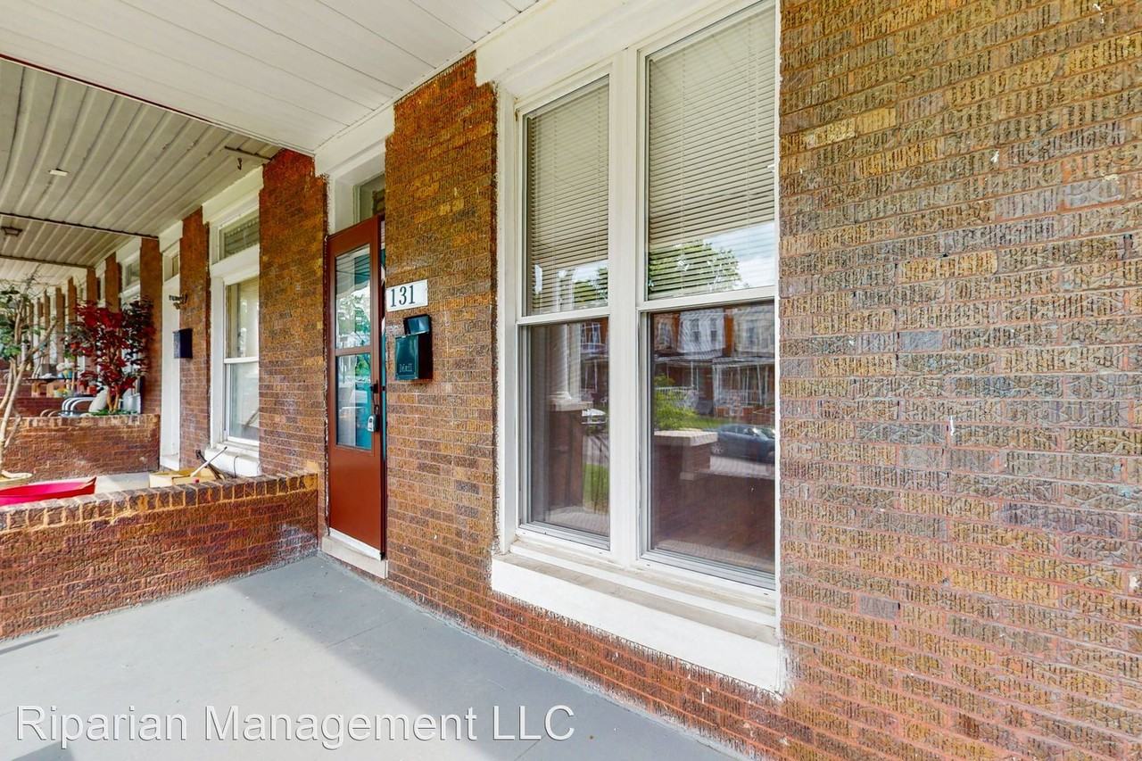 131 Collins Ave - Photo 3 of 25