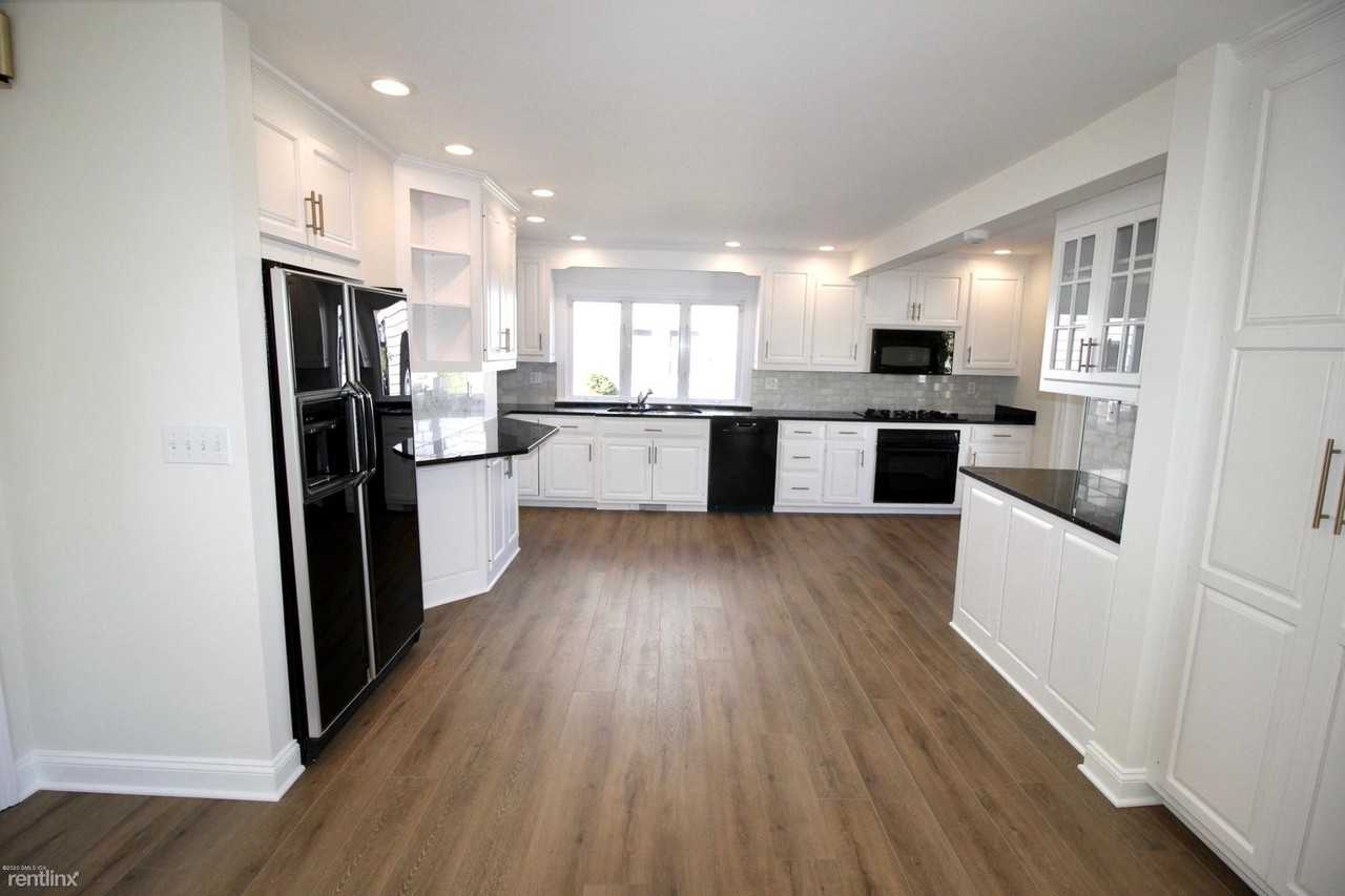 4 Seitz Ln - Photo 2 of 22