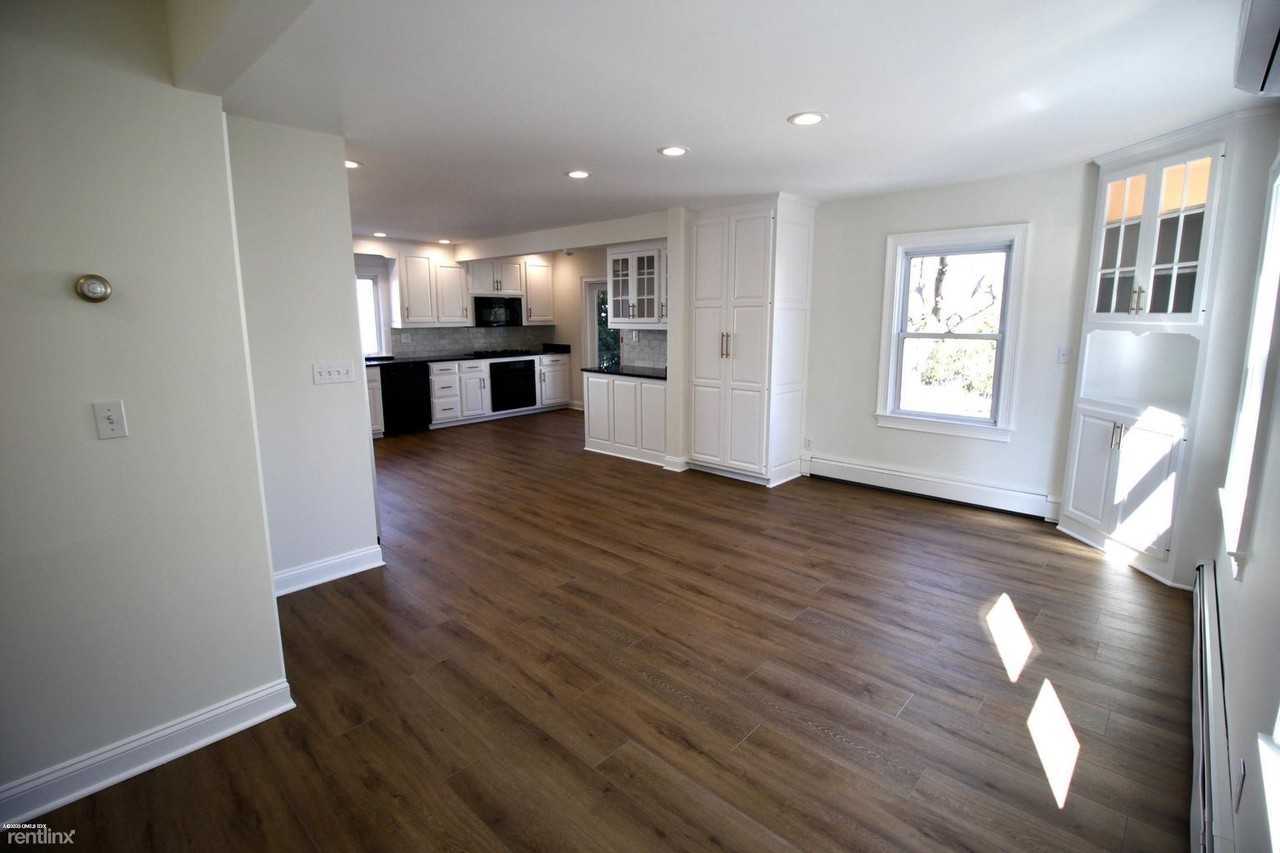 4 Seitz Ln - Photo 3 of 22