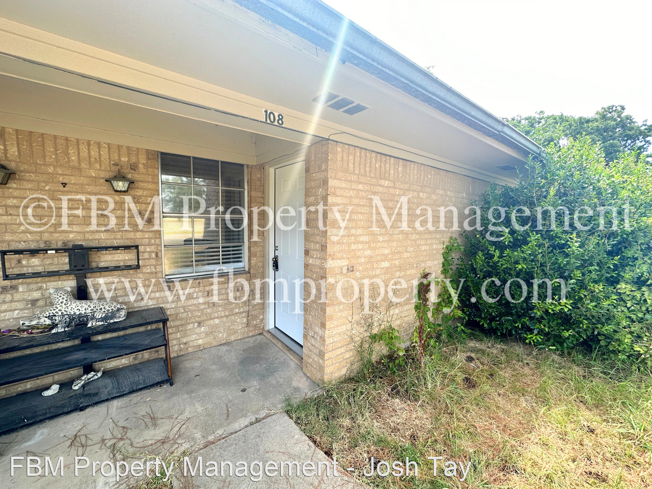 108 & 110 Sunset Dr - Photo 3 of 16