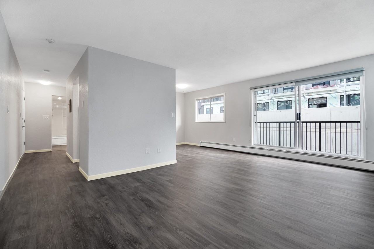 Ocean Park Manor Apartments 885 Dunsmuir Rd, Esquimalt, BC V9A 6W6