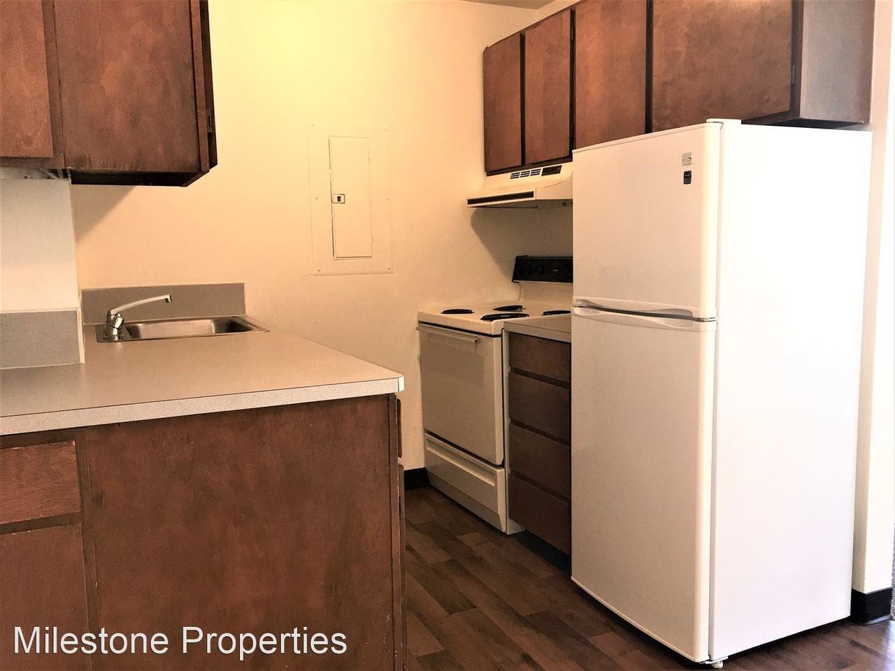 Buccaneer Apartments - Photo 3 of 8