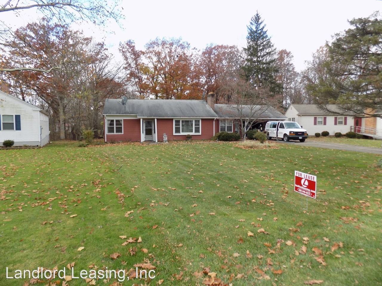 1042 N Pasadena Ave, Elyria, OH 44035 3 Bedroom House for 1,295/month