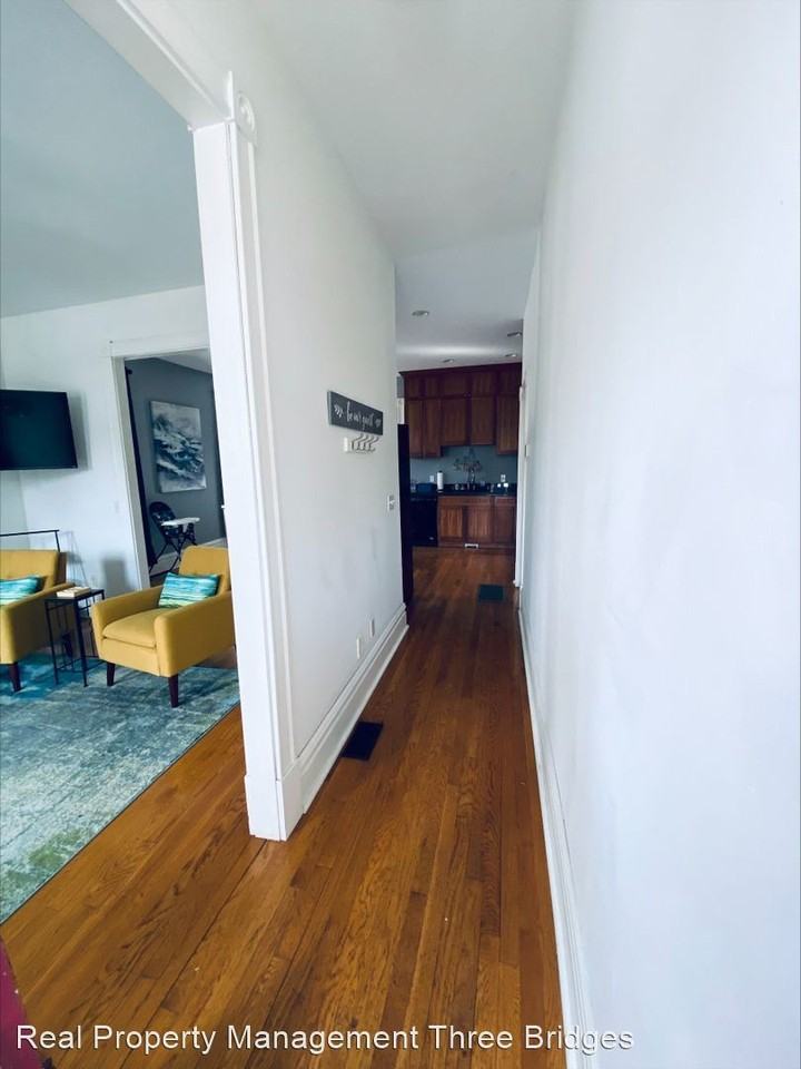 2219 McNair St - Photo 3 of 16