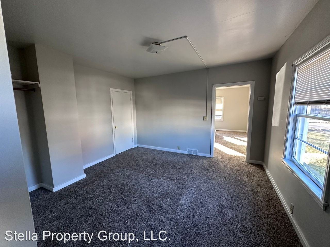 328 N 11th St - Photo 3 of 3