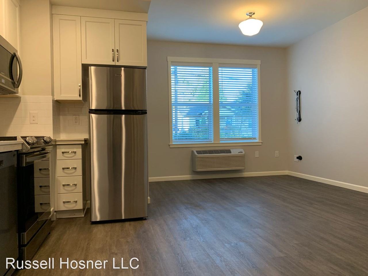 7122 N Greenwich Ave - Photo 2 of 18