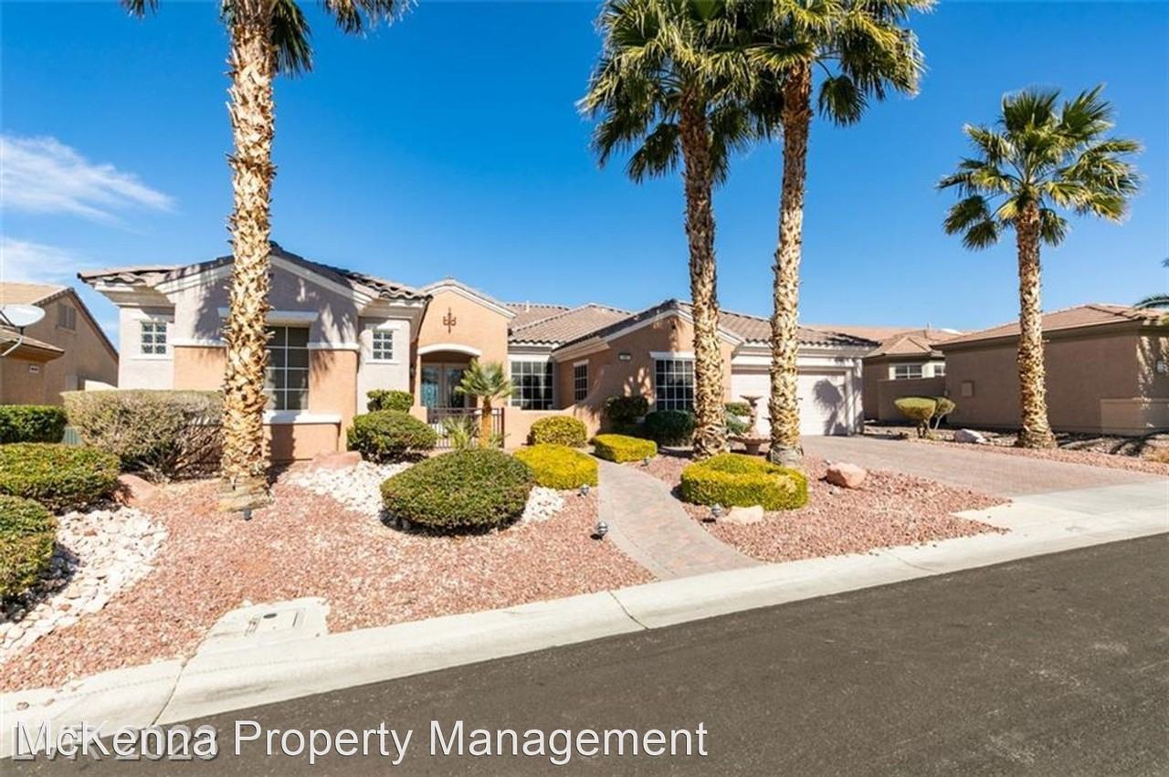 1887 Wood River St - Photo 3 of 48