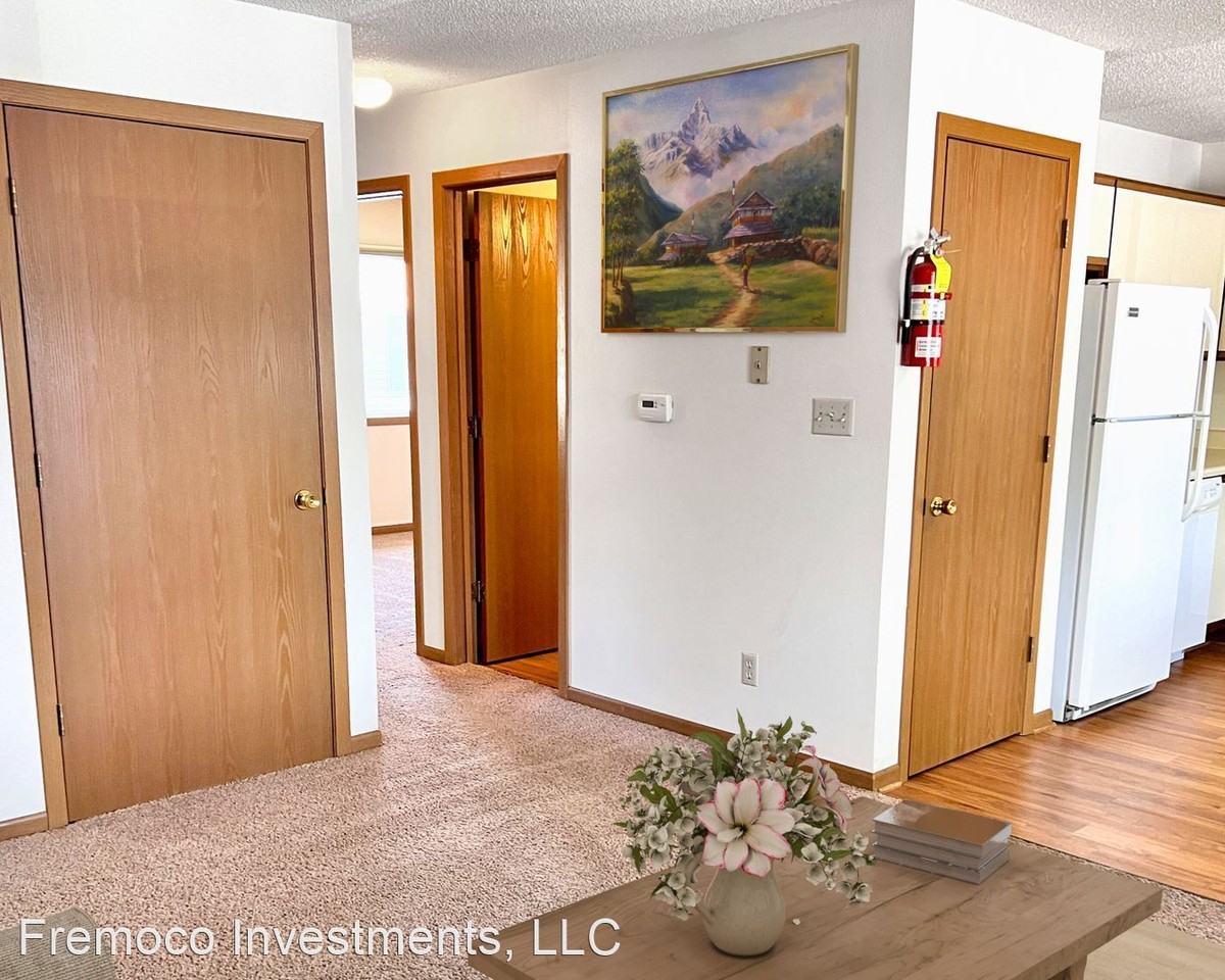 1121 Delaware Ave - Photo 2 of 10