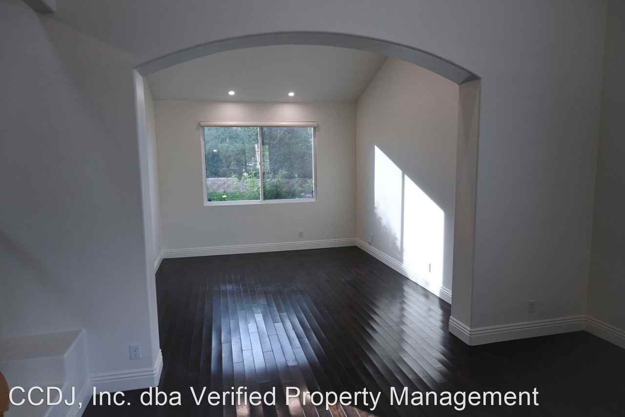 24589 Lola Ln - Photo 4 of 15
