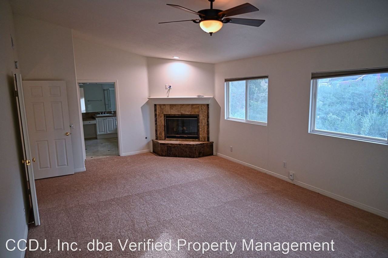 24589 Lola Ln - Photo 7 of 15