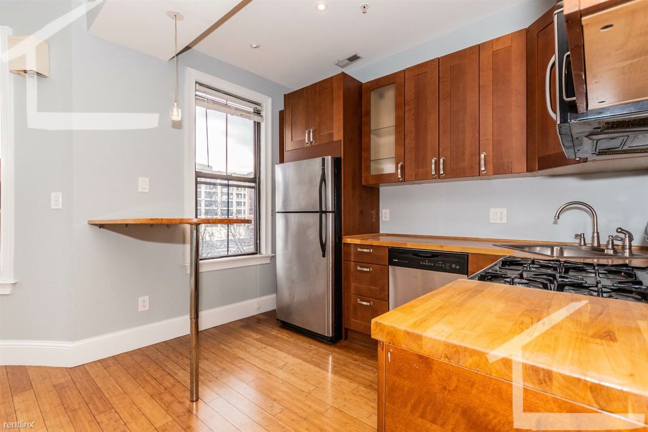 1 Cortes St - Photo 2 of 9