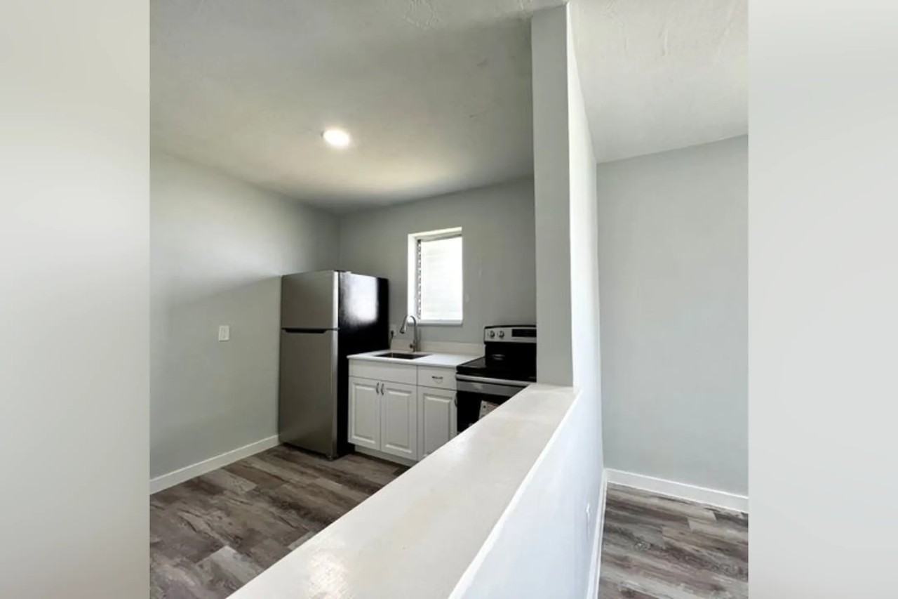 725 Nw 7th Ave - Photo 2 of 15