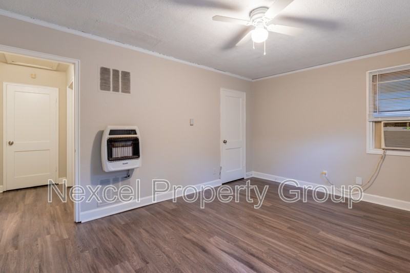 3328 Douglass Ave #1 - Photo 4 of 14