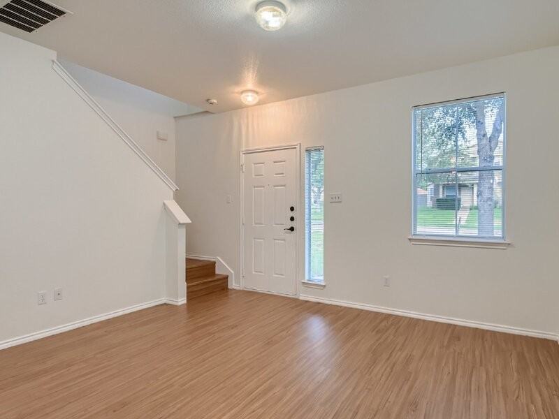 13913 Harris Ridge Blvd #A - Photo 5 of 27