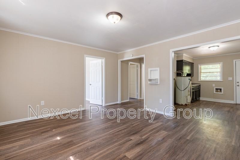14 W Brooks Rd - Photo 3 of 14