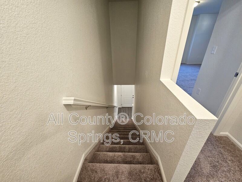 9256 Lytle Grv - Photo 7 of 19
