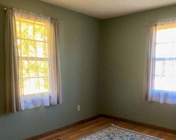 224 Terrie Dr - Photo 4 of 12