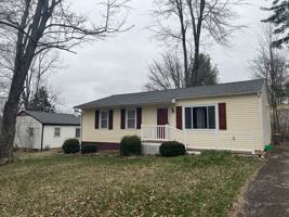 featured image of 214 W Chester Dr