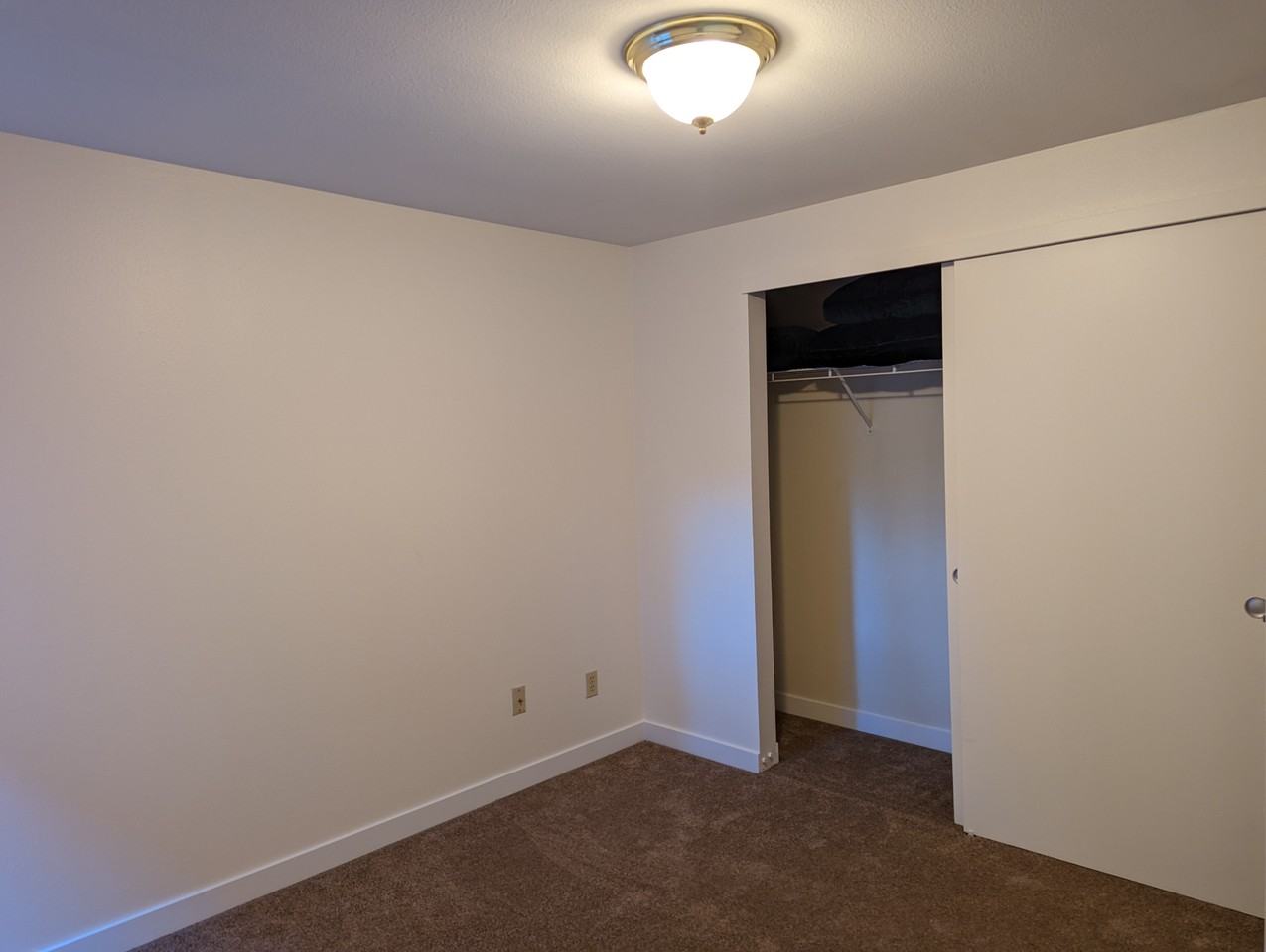 1421 4th Ave W #202 - Photo 3 of 11