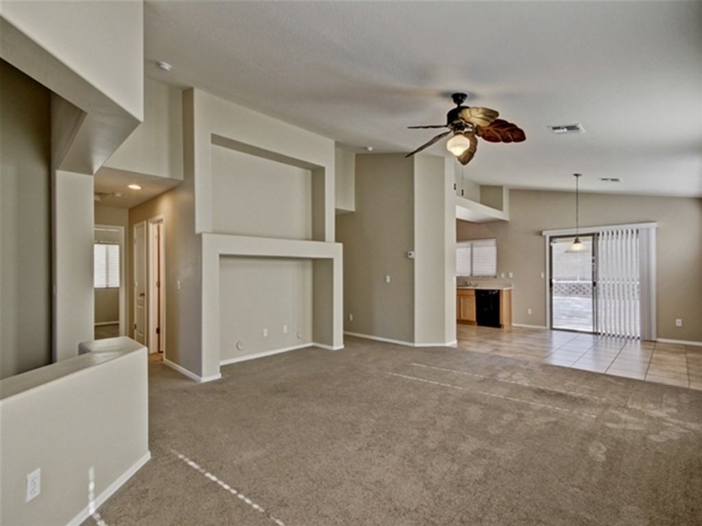 25524 W Williams St #1 - Photo 4 of 14