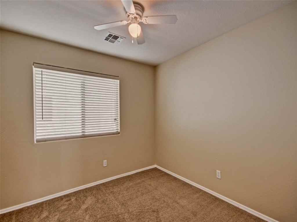 25524 W Williams St #1 - Photo 5 of 14