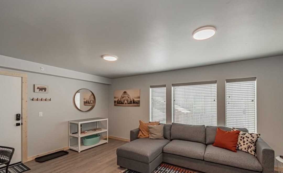 280 E Lorene St #21201 - Photo 2 of 15