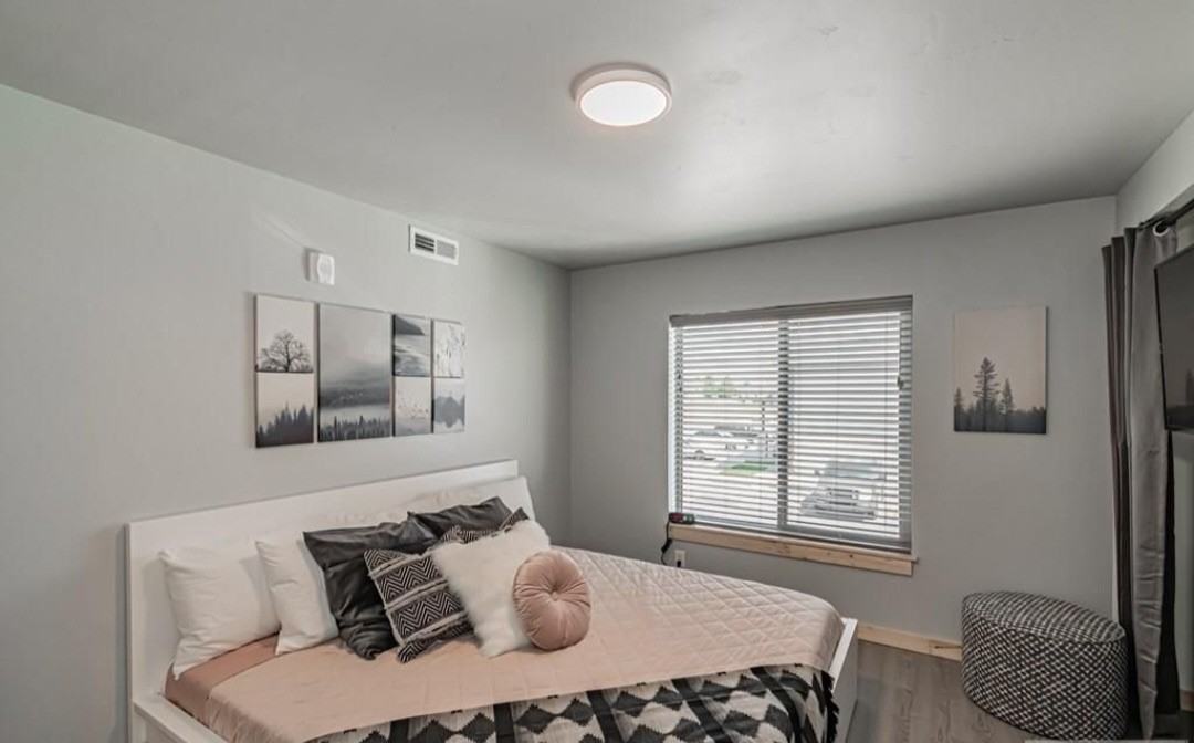 280 E Lorene St #21201 - Photo 3 of 15