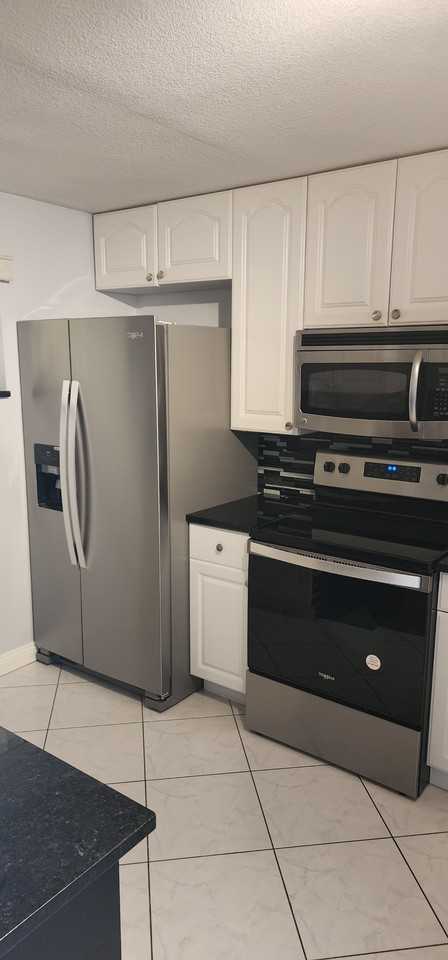 1200 Nw 87th Ave #109 - Photo 2 of 15