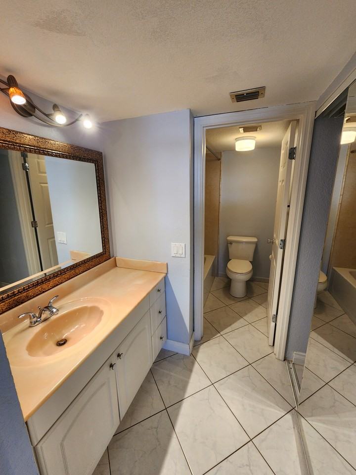 1200 Nw 87th Ave #109 - Photo 6 of 15