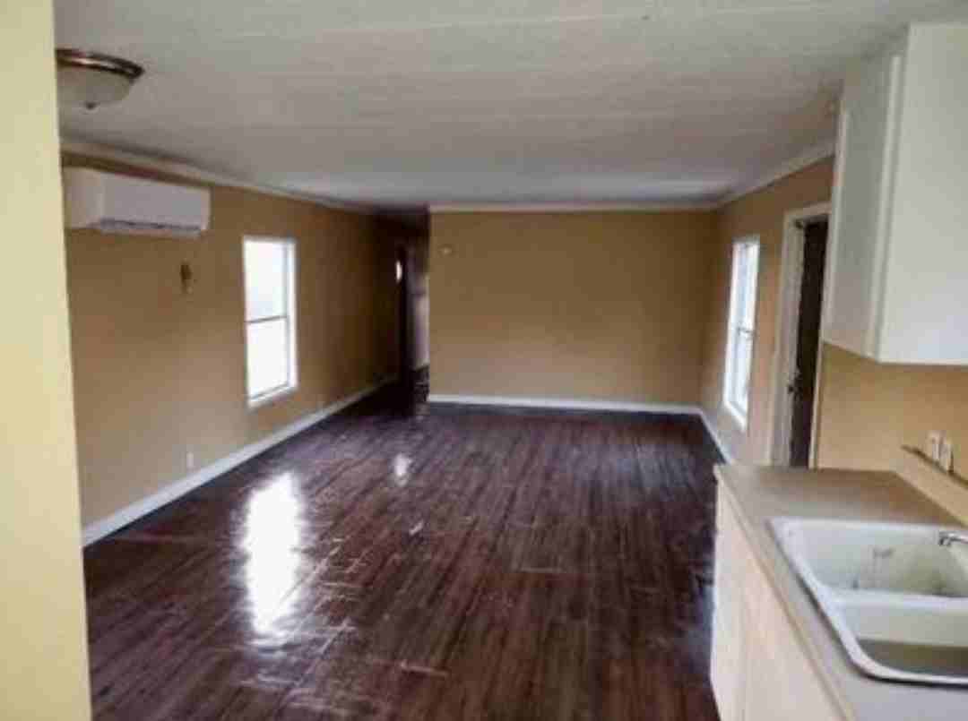 105 Liberty Ln #105L - Photo 2 of 10