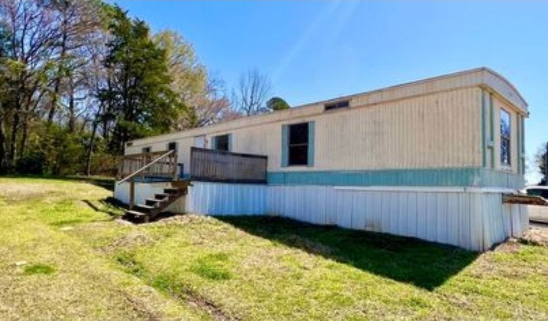 105 Liberty Ln #105L - Photo 3 of 10