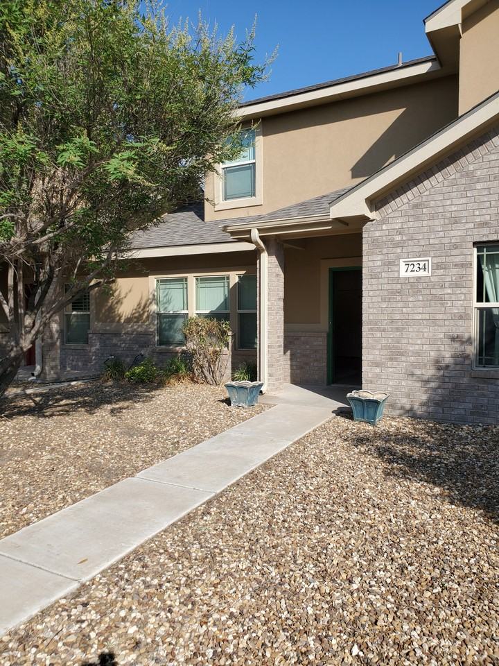 7234 Barksdale Ln #TH