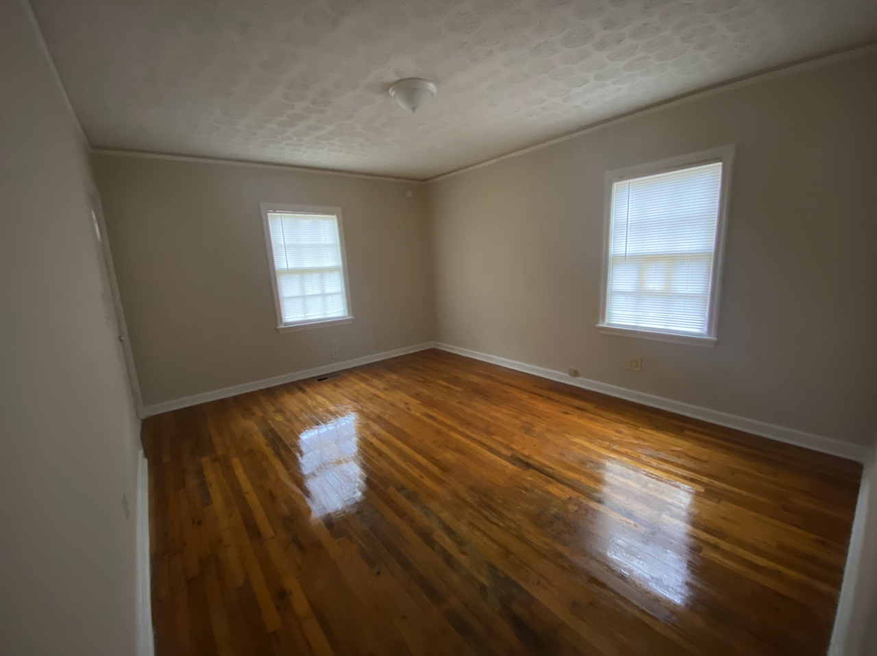 2602 Avalon Rd - Photo 5 of 7