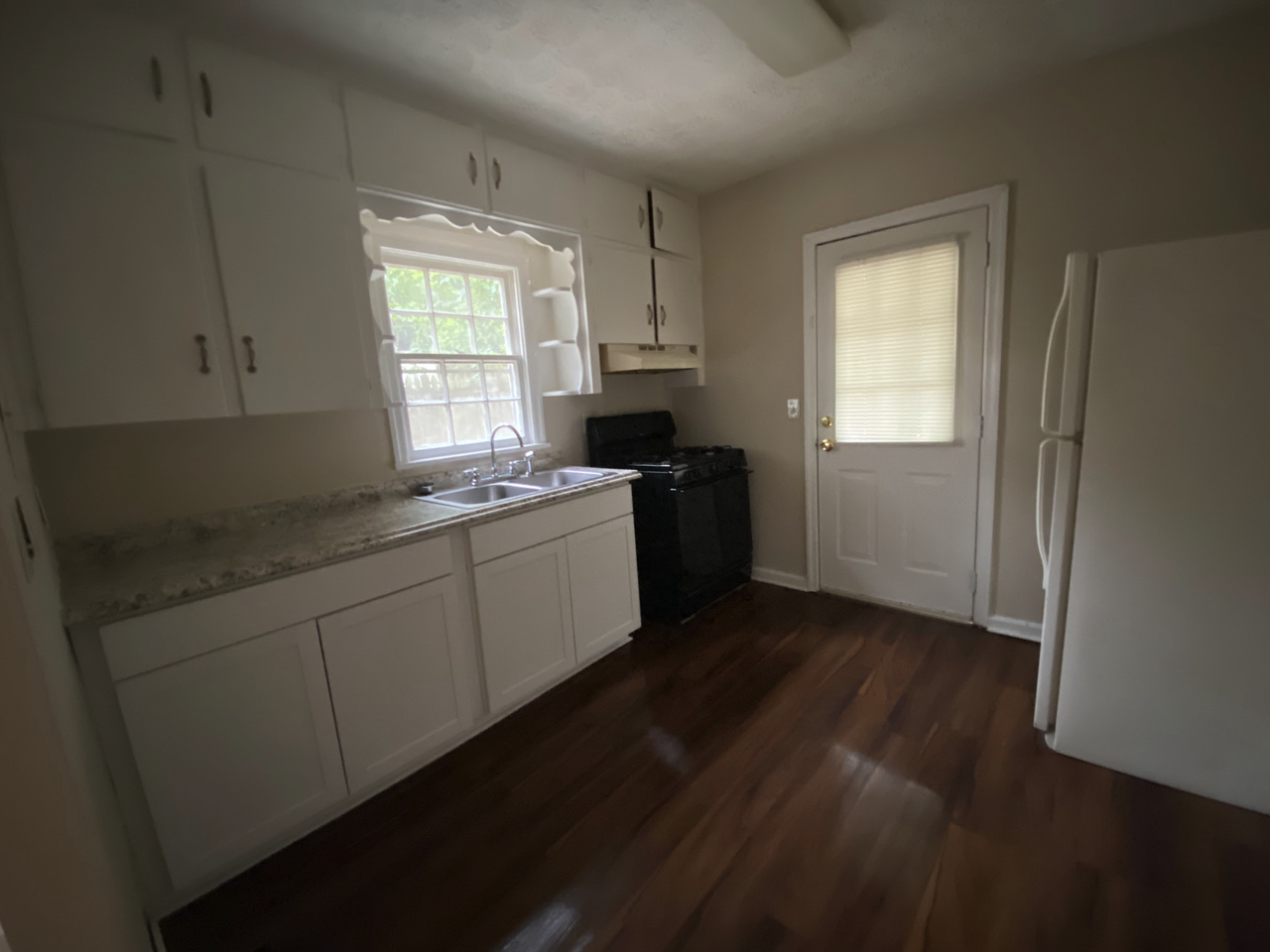 2602 Avalon Rd - Photo 7 of 7