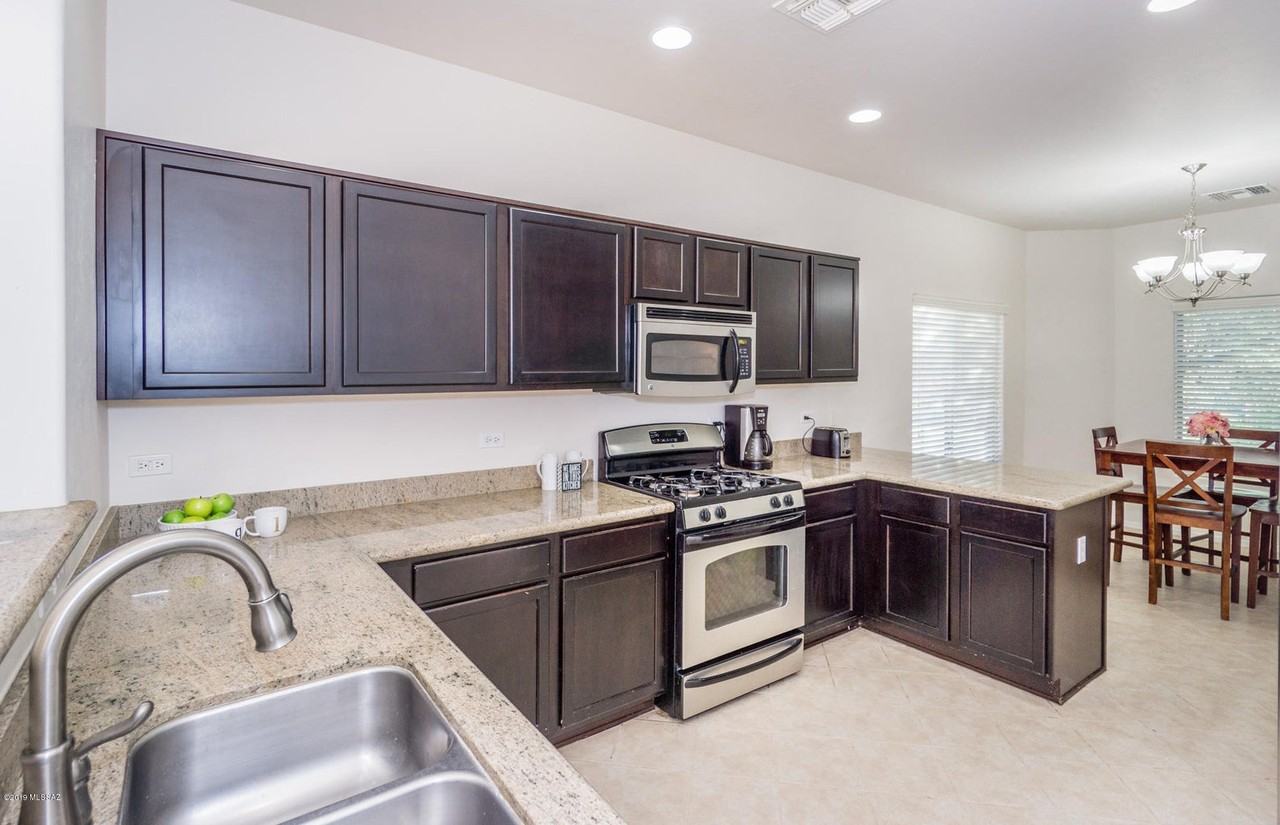 64 N Indian Tank Ln - Photo 3 of 17