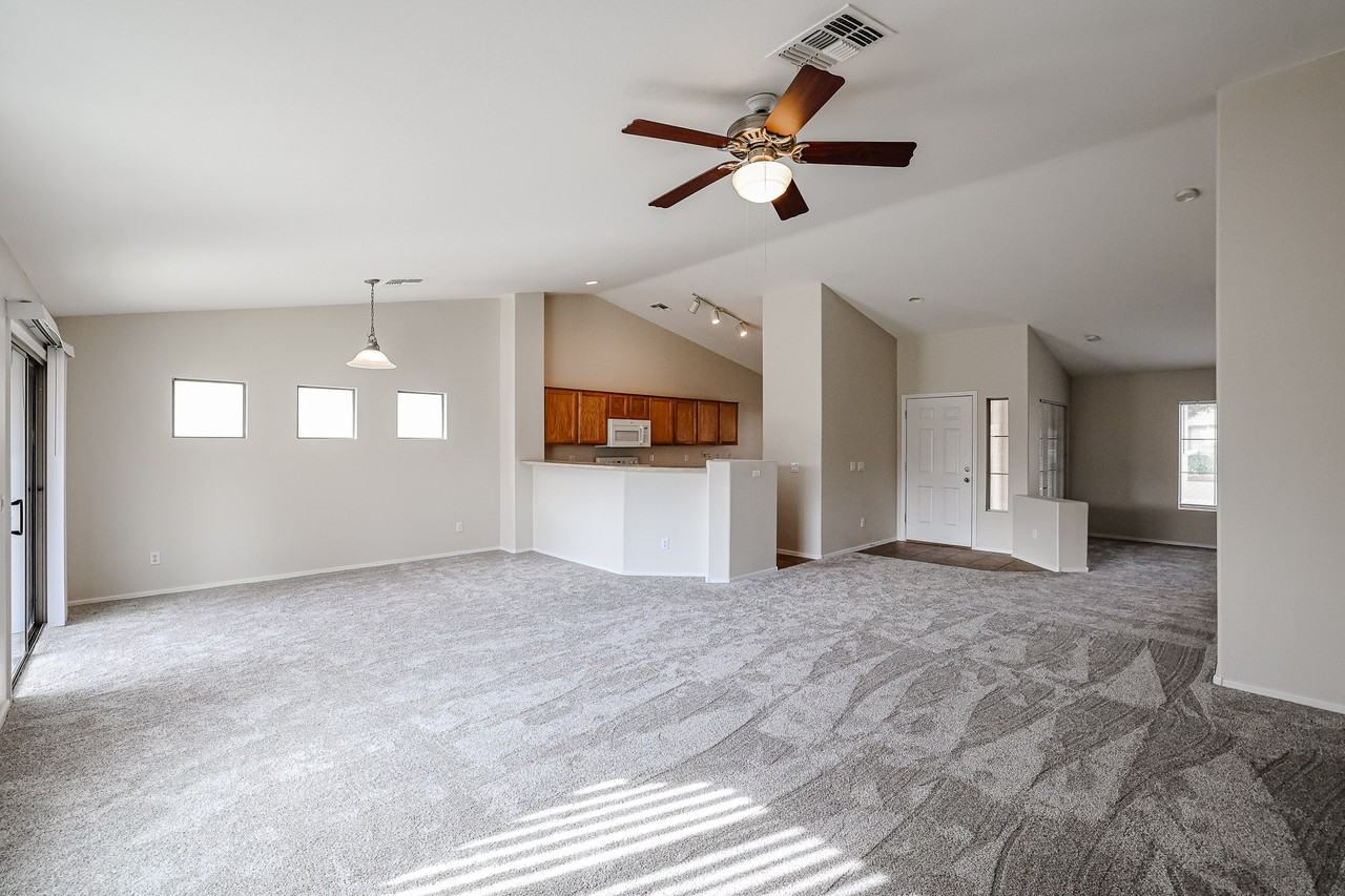 6718 S Garnet Way - Photo 4 of 38