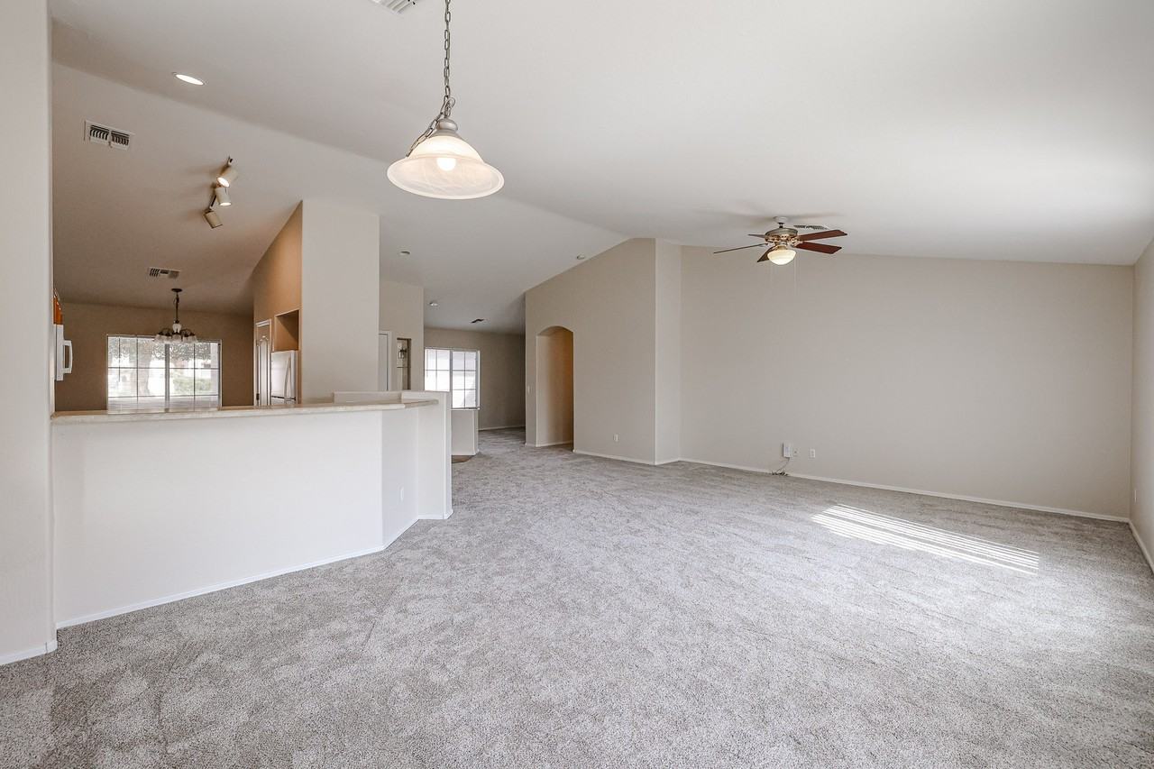 6718 S Garnet Way - Photo 5 of 38