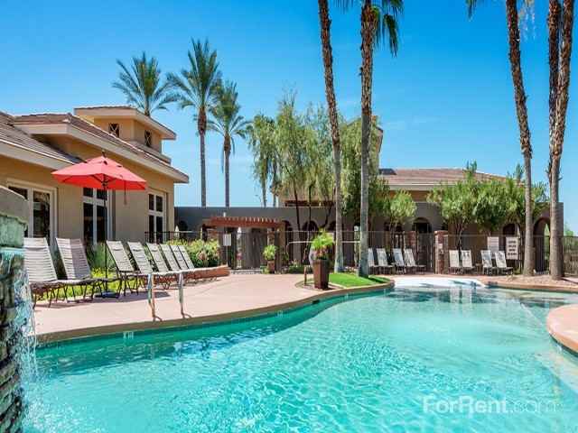 Colonial Grand at Inverness Commons - Photo 2 of 10