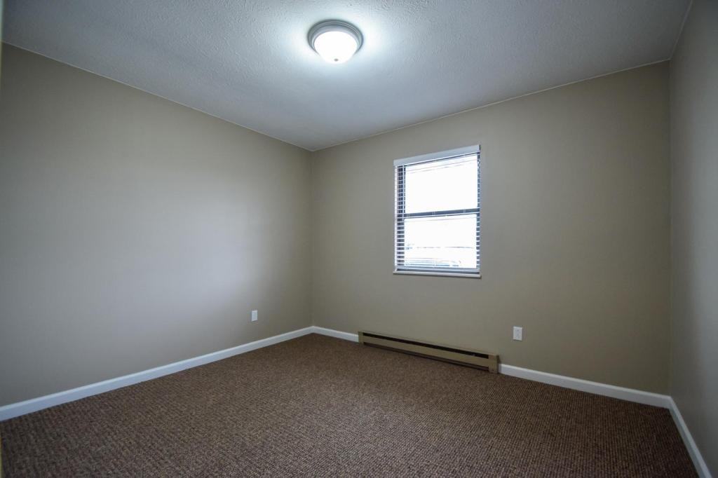 3415 Lilac Ln - Photo 7 of 9