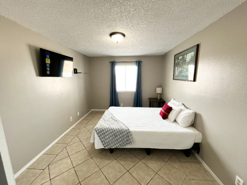 429 Longtree Ave - Photo 4 of 30