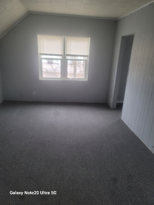 11 Schuster Ave - Photo 3 of 7