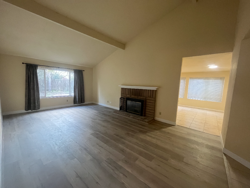 482 Fontanelle Ct - Photo 3 of 15