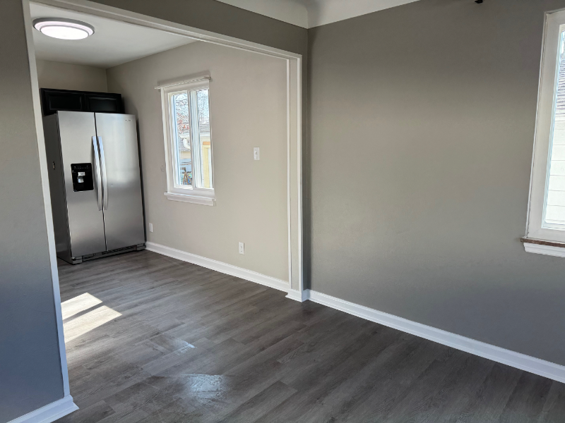 2332 Hazel Ave - Photo 3 of 15