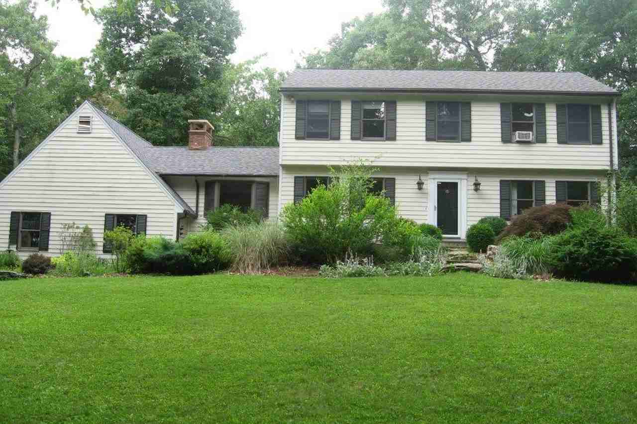 42 Hackberry Hill Rd - Photo 2 of 15