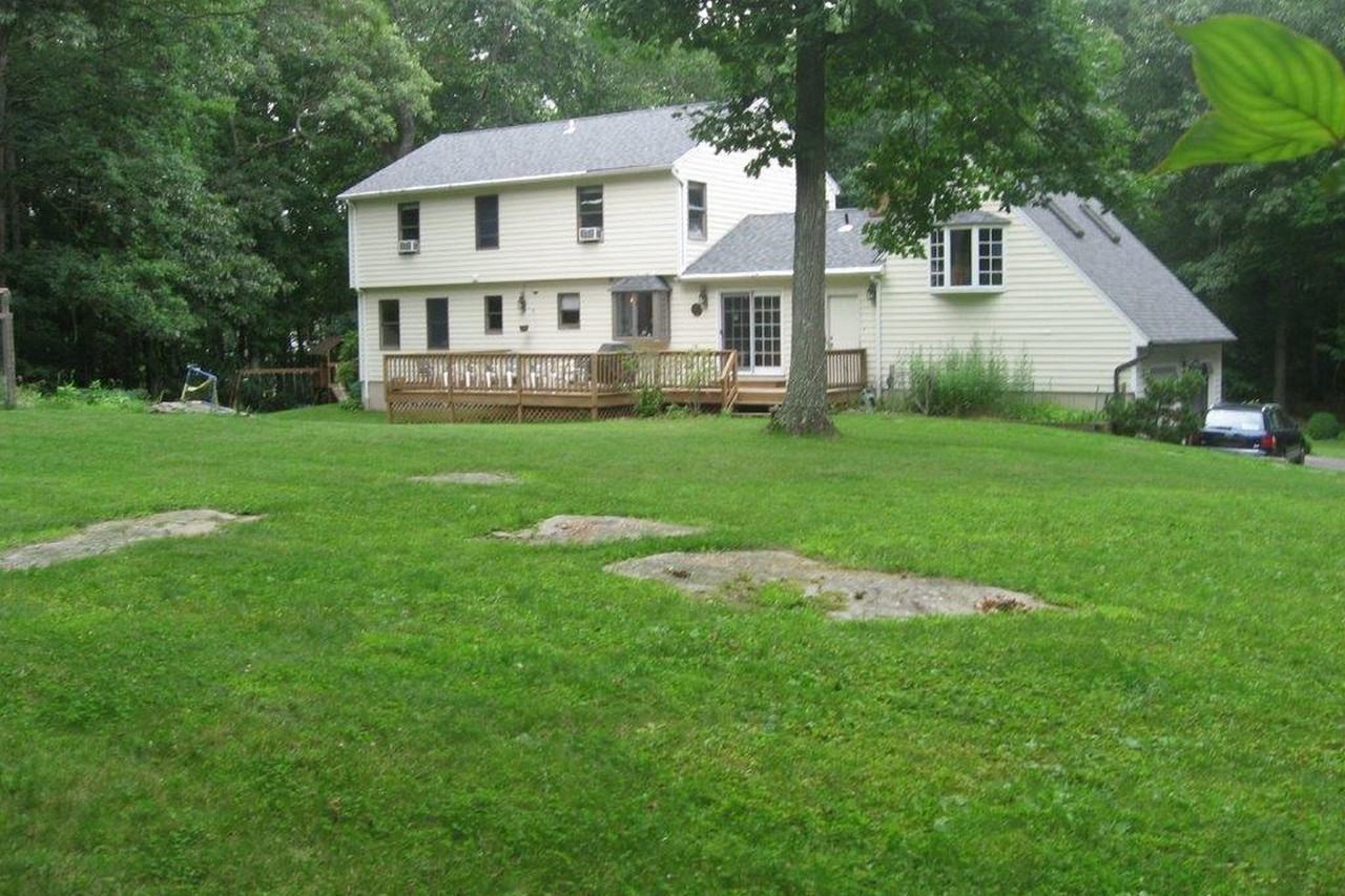 42 Hackberry Hill Rd - Photo 3 of 15