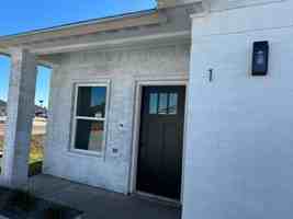 featured image of 1806 Atrium Place Dr #1