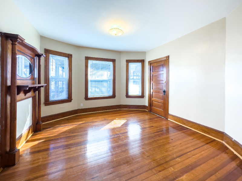27 Bruce St #3 - Photo 3 of 11